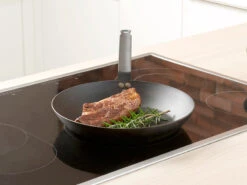 TS Stahlpfannen:Kaltgeschmiedete Bratpfannen Mit Ø 20, 24 Cm Und 28 Cm, 3er-Set -Einrichtungsgeschäft nc2376 1