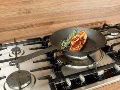 TS Stahlpfannen:Kaltgeschmiedete Bratpfannen Mit Ø 20, 24 Cm Und 28 Cm, 3er-Set -Einrichtungsgeschäft nc2376 2