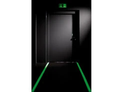 Infactory Leuchtendes Klebeband:Phosphoreszierendes Anti-Rutsch-Klebeband "Glow-in-the-dark", 5cmx10m -Einrichtungsgeschäft nc3406 0