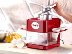 Rosenstein & Söhne Shaved Ice Maschine:Shaved-Ice-Maker Mit 4 Kunststoff-Eisbechern, 4 Servierhalter, 90 Watt -Einrichtungsgeschäft nc3614 4