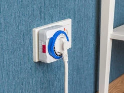 Revolt Zeitschaltuhr Mechanisch:Zeitschaltuhr Mit 24-Stunden-Timer, Schaltung Alle 15 Minuten, 3.680 W -Einrichtungsgeschäft nc5765 3