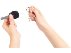 VisorTech Schlüsselalarm:2er-Set Personenalarm Im Autoschlüssel-Design, 110-dB-Sirene, Kuli -Einrichtungsgeschäft nx5666 8 1