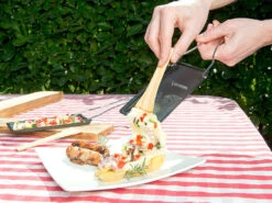 Rosenstein & Söhne Raclette Pfännchen:6er-Set Grill-Pfännchen Mit Klappbarem Griff, Spülmaschinenfest -Einrichtungsgeschäft nx6046 5 1