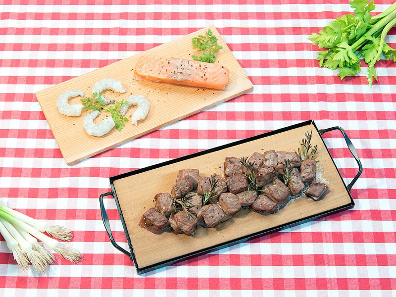 Rosenstein & Söhne Zedernholzbrett:2 Zedernholz-Grillbretter Für Holzkohle- & Gasgrills, Mit Metallrahmen 7 Rosenstein & Söhne Zedernholzbrett:2 Zedernholz-Grillbretter Für Holzkohle- & Gasgrills, Mit Metallrahmen – Bild 5