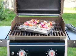 Rosenstein & Söhne Grillaufsatz:5in1-Grill-Aufsatz Aus Edelstahl, 4 Spieße, Für Hähnchen, Gemüse & Co. 28 Rosenstein & Söhne Grillaufsatz:5in1-Grill-Aufsatz Aus Edelstahl, 4 Spieße, Für Hähnchen, Gemüse & Co. -Einrichtungsgeschäft nx6049 10