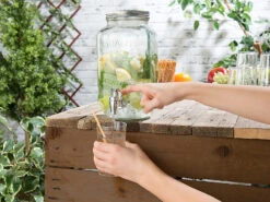 PEARL Getränkespender Glas:4-teiliges Set Aus Getränkespender Und 3 Trinkgläser Im Retrolook -Einrichtungsgeschäft nx7928 5 1