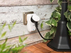 Revolt Funkschalter Außen:4er-Set Außen-Funksteckdosen, Fernbedienung, IP44, Bis 5 A, 1.150 Watt -Einrichtungsgeschäft px2352 6