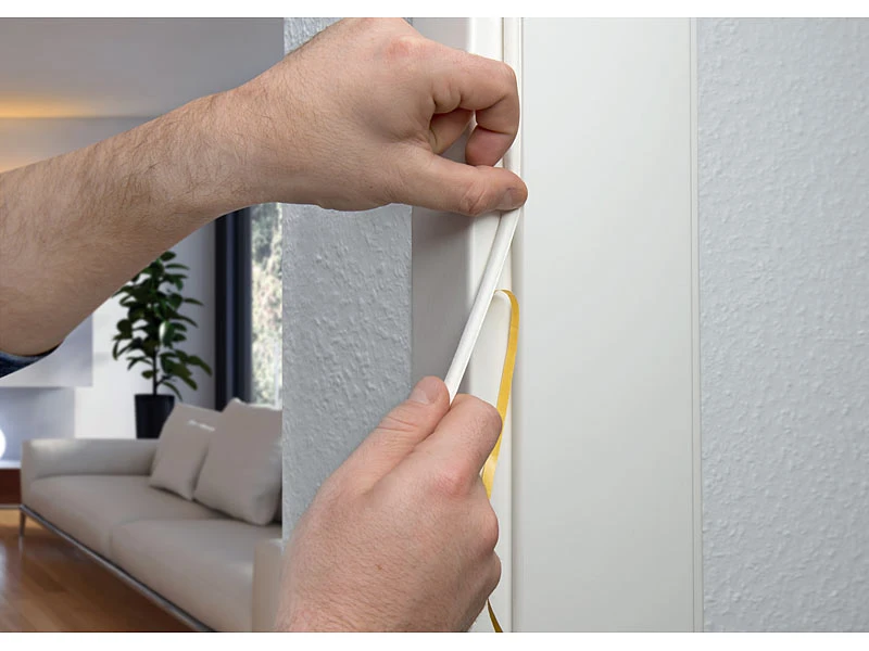 AGT Fensterdichtband:2er-Set Profil-Dichtungsbänder, 4x 8 M, Selbstklebend, Wieß 5 AGT Fensterdichtband:2er-Set Profil-Dichtungsbänder, 4x 8 M, Selbstklebend, Wieß – Bild 3