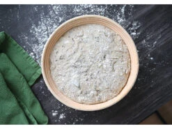 Rosenstein & Söhne Brot Backen Zubehör:2er-Set Gärkörbe, Ø 25 & 30 Cm, Abdecktücher, Gabel, Reinigungspinsel -Einrichtungsgeschäft zx8332 4